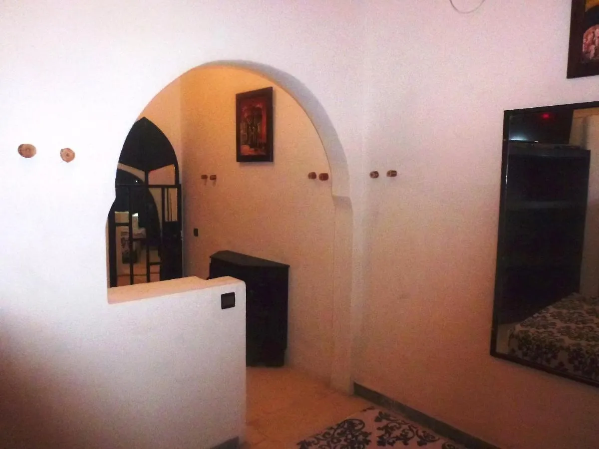 Ryad Laarouss Family Marrakesh Riad